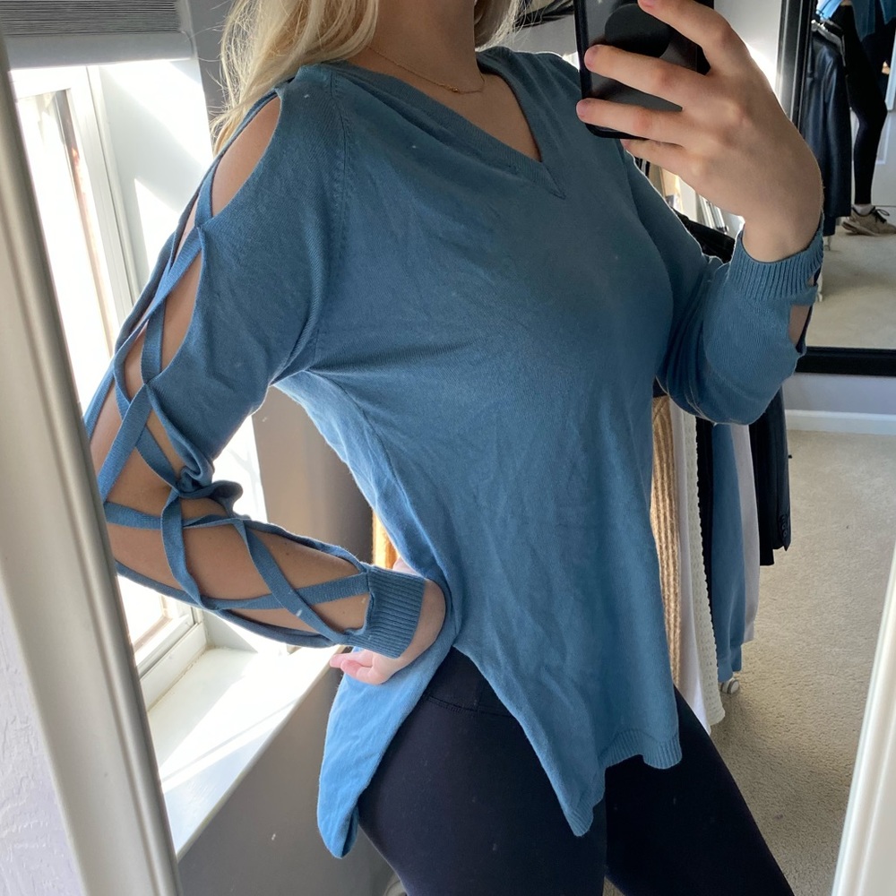 HUGE 8 SWEATER BUNDLE